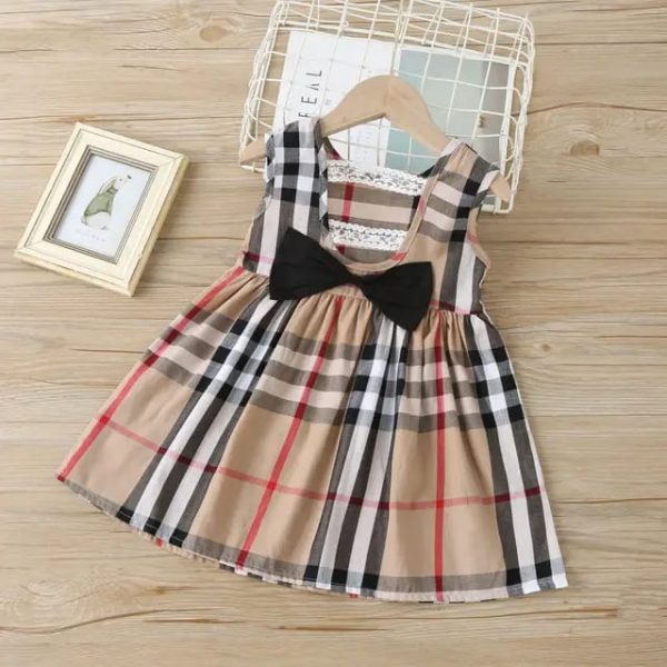 Vestido con diseño escoses