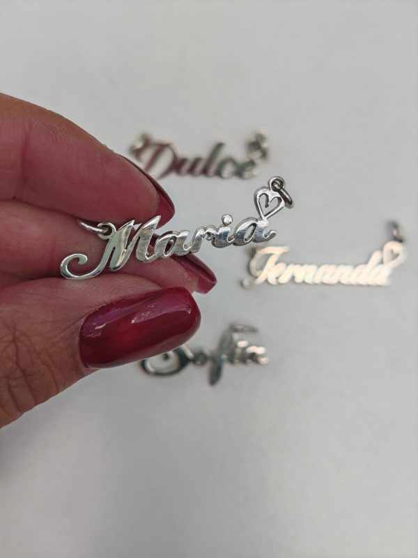 Dijes de nombre personalizado