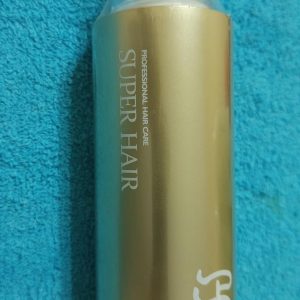 Tratamiento progresivo de Keratina Brasileña GOLD con Extracto de Oro 24K – Cabello más liso, brillante y sin frizz Despídete del frizz y del cabello opaco. Este tratamiento premium con keratina rejuvenecedora y oro 24K sella las fibras capilares, suaviza la textura y aporta un brillo radiante y manejabilidad inmediata.