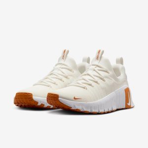 Nike Free Metcon 6 - Zapatos de entrenamiento para mujer (FJ7126-103, Sail/White/Monarch), talla 7.5