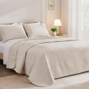 Exclusivo Mezcla King Size Quilt Bedding Set, Lightweight Brich Beige Quilts King Size for All Seasons, Soft Microfiber Bedspreads Coverlets Bed Cover with Leaf Pattern, 3 Piece