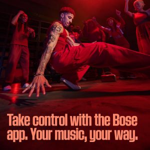 Bose SoundLink Max Bluetooth Speaker - Portable Wireless Party Speaker, IP67 Waterproof, Rope Handle, Up to 20 Hours of Playtime, USB-C, Built-in 3.5mm AUX Input, Black